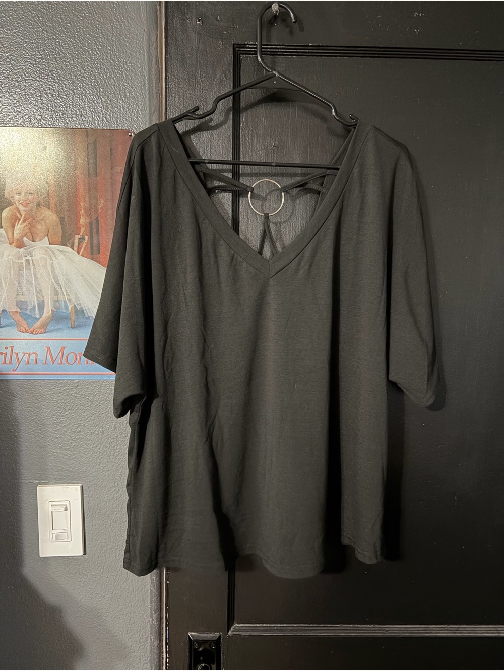 Black V-Neck Ring-Back Women's Top